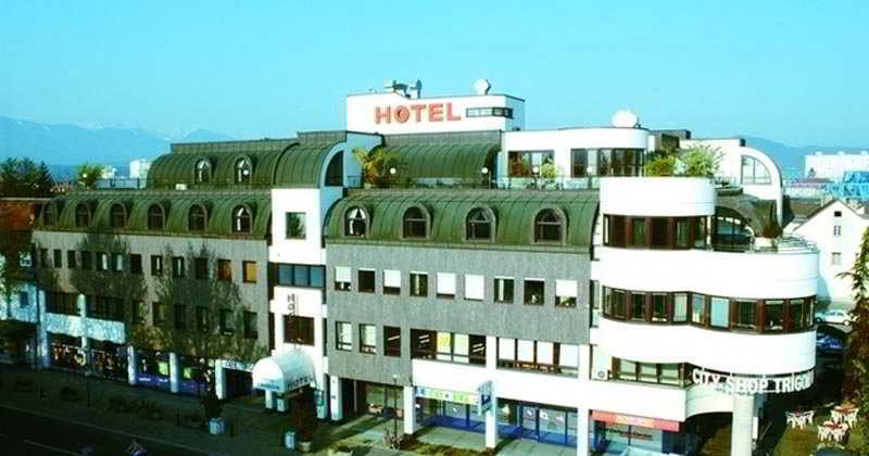 Skycity Hotel Atrigon Клагенфурт Екстериор снимка